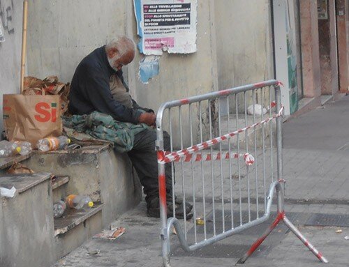 senza-tetto-1-bis-1243685229.jpg senza-tetto-1-bis-1243685229.jpg