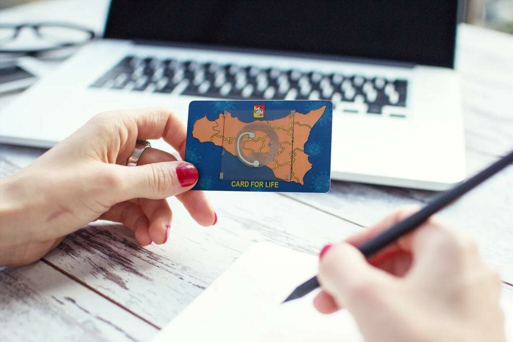 Vaccini Sicilia, una Card per l'immunit&agrave;: a sperimentarla azienda tech