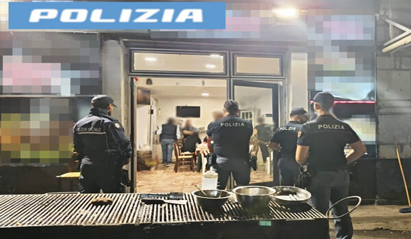 In via Plebiscito azione della task force coordinata dalla Polizia di Stato, scoperto ristorante abusivo, violazioni e sanzioni In via Plebiscito azione della task force coordinata dalla Polizia di Stato, scoperto ristorante abusivo, violazioni e sanzioni