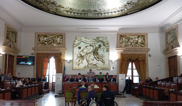 Consiglio comunale, approvata delibera su fondazione biblioteche riunite Civica e Ursino Recupero Ets, nuova convocazione il 24 luglio