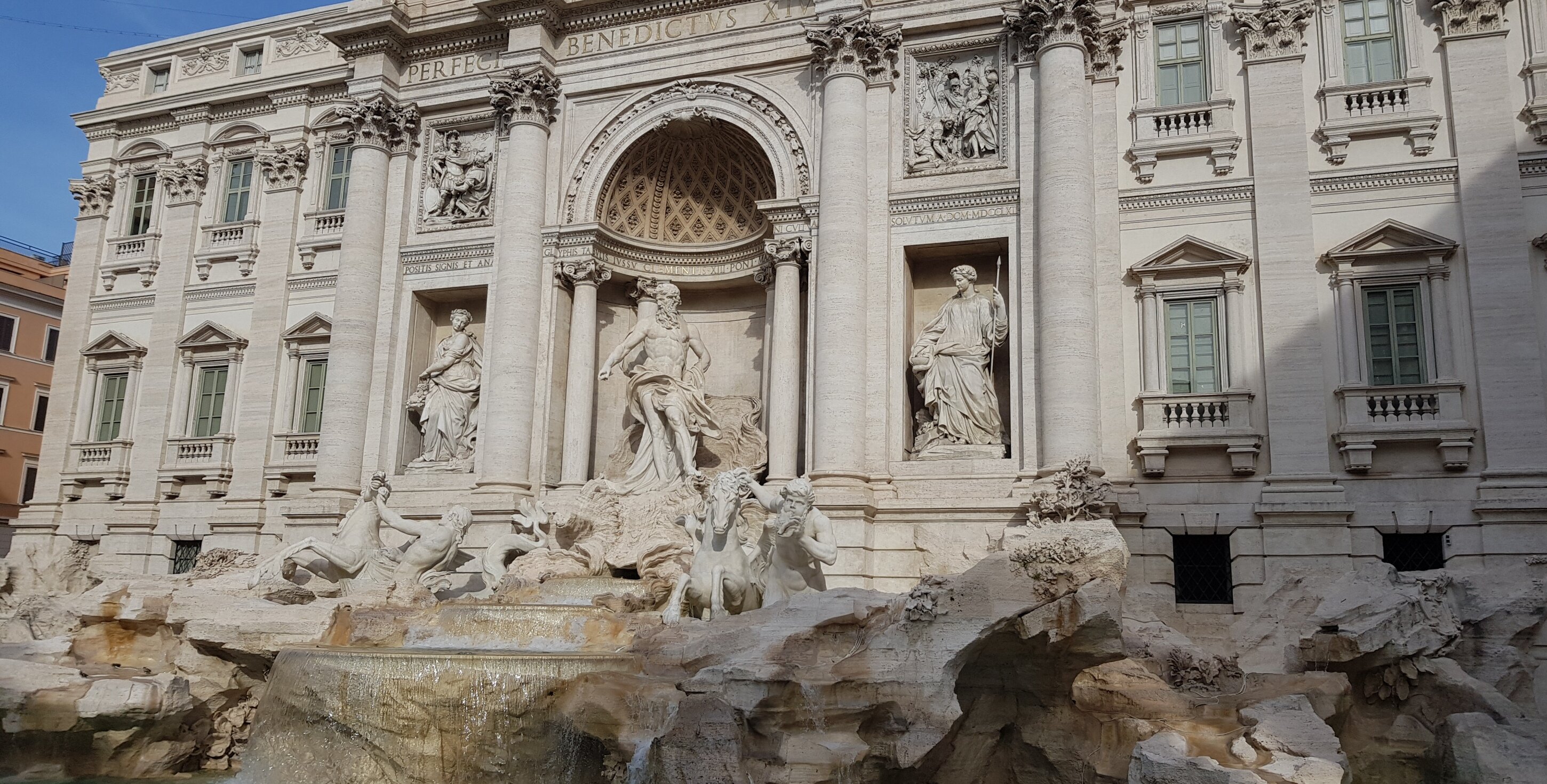 Sette italiani su dieci in viaggio per le vacanze di Natale 2024 Sette italiani su dieci in viaggio per le vacanze di Natale 2024