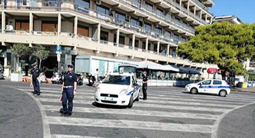 Piazza Europa, il Commissario dispone controlli della Polizia Locale e ripristino dell'illuminazione