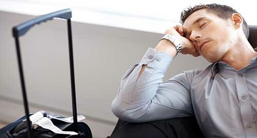 Jet-lag, ecco la dieta per evitarlo