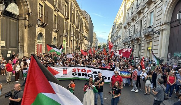 Catania in marcia per Gaza, oltre tremila in piazza con la Cgil a sostegno della Global Sumud Flotilla Catania in marcia per Gaza, oltre tremila in piazza con la Cgil a sostegno della Global Sumud Flotilla