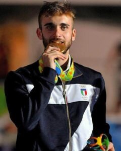 foto-daniele-garozzo-medaglia-doro-olimpica-rio-2016-240x300-520377600.jpg