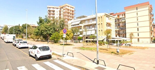 SOS a Piazza Croce Rossa Italiana, a "Borgo-Sanzio", la denuncia della consigliera Angela Cerri SOS a Piazza Croce Rossa Italiana, a "Borgo-Sanzio", la denuncia della consigliera Angela Cerri