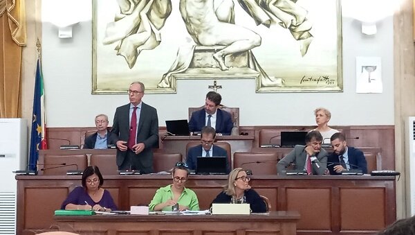 Consiglio Comunale, dibattito in aula sulla "visione" del Piano Urbanistico Generale (PUG) della giunta Trantino Consiglio Comunale, dibattito in aula sulla "visione" del Piano Urbanistico Generale (PUG) della giunta Trantino