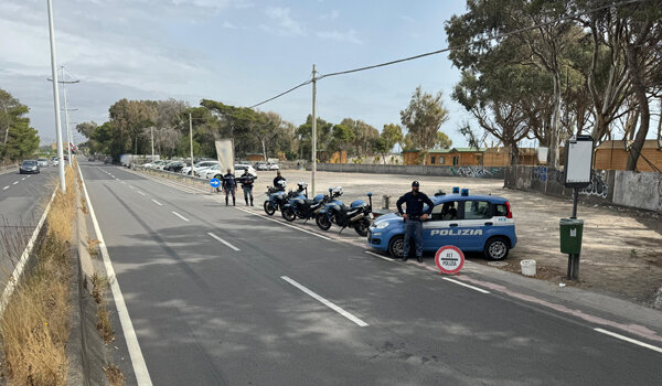 Per il 1&deg; maggio controlli interforze, cani antidroga fiutano droga in uno scooter, arrestato trentenne