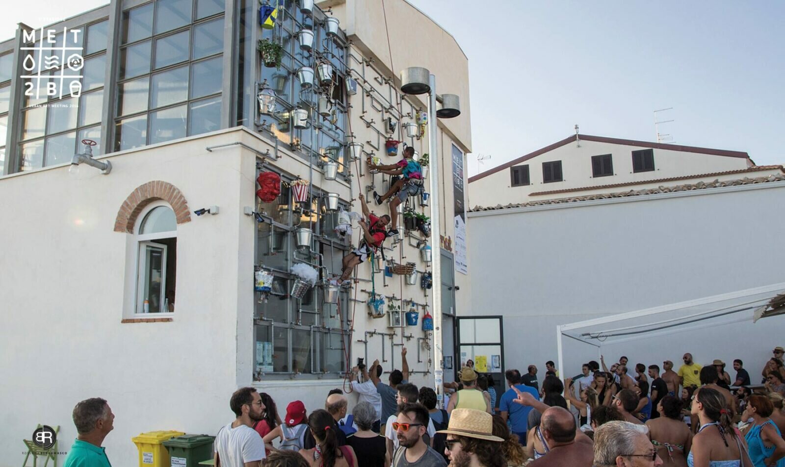 "Urban Art MEeTing 2016", il 21 agosto a Marina di Ragusa verrà proclamato il vincitore del progetto di arte urbana "Urban Art MEeTing 2016", il 21 agosto a Marina di Ragusa verrà proclamato il vincitore del progetto di arte urbana
