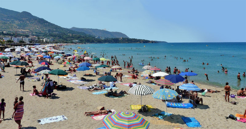 A Cefal&ugrave;, ferragosto all&rsquo;insegna delle spiagge pulite e del rispetto delle regole, multe da 100 a 500 euro per i trasgressori