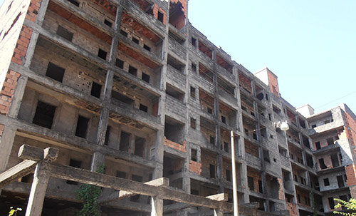 Il Palazzo di via Cronato pericolo per il quartiere, allarme del Comitato Romolo Murri