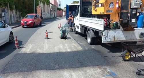 Manutenzioni, piano d&rsquo;azione per ricucire asfalto danneggiato e installare dossi di rallentamento
