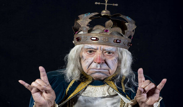 Torna in scena a Siracusa e Catania la commedia musicale "Pipino il breve" di Tony Cucchiara con Tuccio Musumeci