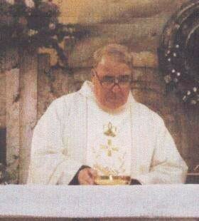 Padre Cataldo Migliazzo, negli anni '90 parroco a Catania, protagonista del documentario &ldquo;Liberami&rdquo;