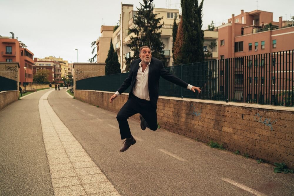 "Nonostante" di Valerio Mastandrea alla 81&ordf; Mostra di Venezia