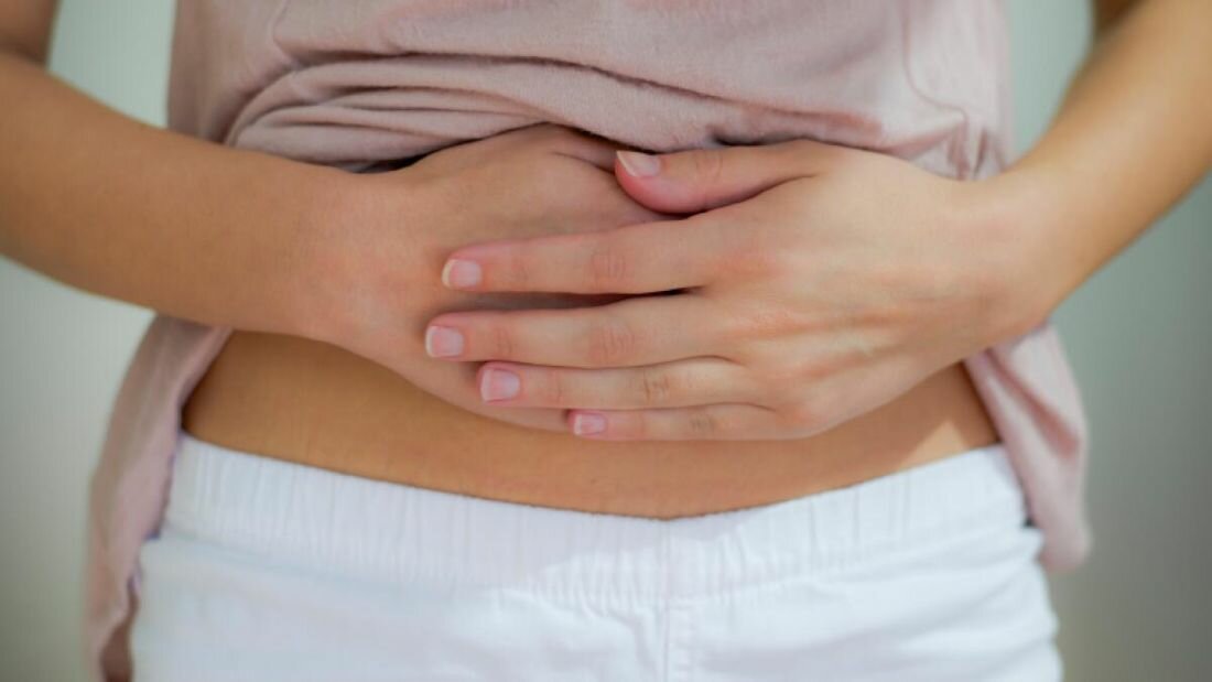 Pancia gonfia in estate? I consigli dei gastroenterologi