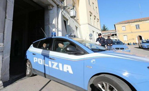 polizia1213-1269076627.jpg polizia1213-1269076627.jpg