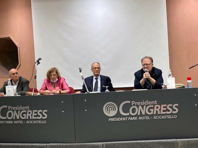 Lions Brancati in cammino: "Riattivare al pi&ugrave; presto la fontana di Ognina"