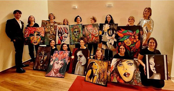 "Simbiosi: tutti i volti delle donne", a San Giovanni La Punta sfilata di moda per sostenere la lotta a favore della parità di genere "Simbiosi: tutti i volti delle donne", a San Giovanni La Punta sfilata di moda per sostenere la lotta a favore della parità di genere