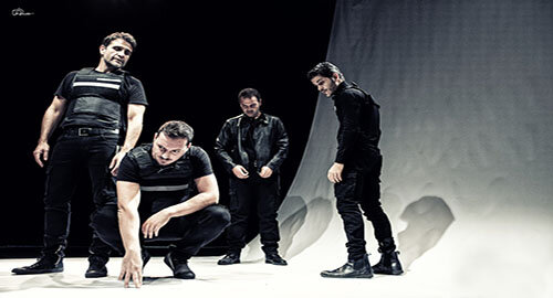 Il 15 e 16 Febbraio al "Piccolo" di Catania, per "Teatro Civile", in scena "Quattro uomini chiusi in una stanza" di Mario Gelardi, focus sulle "morti di Stato"