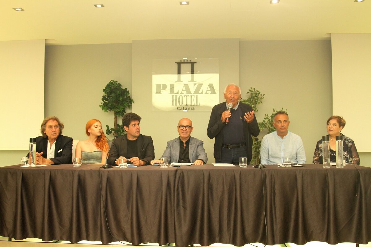 "Mogol e le grandi emozioni di Battisti", a Catania un concerto-evento tra musica e solidariet&agrave;