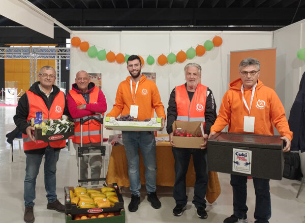 banco-alimentare-della-sicilia-recupera-le-eccedenze-a-frutech-109984148.jpeg