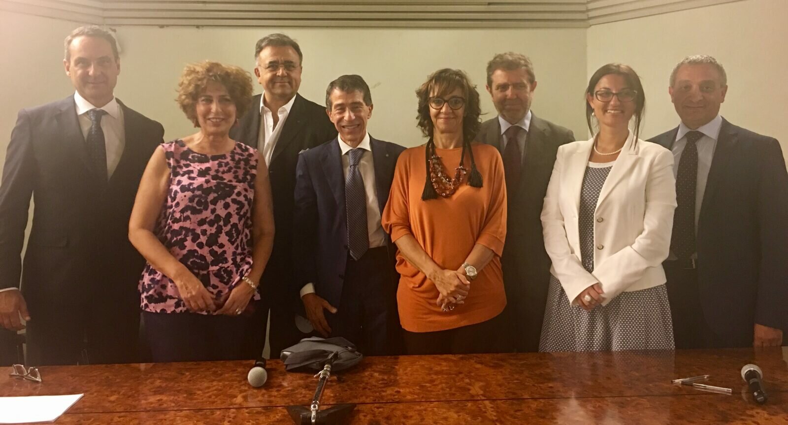 Fondi Europei 2014-2020, Attivit&agrave; Produttive. Opportunit&agrave; di investimenti anche per le farmacie, circa un miliardo e duecento milioni riservati alle imprese