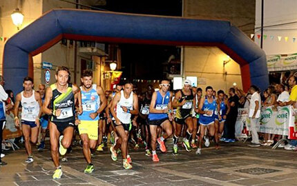 "Giro podistico di Sant'Ambrogio" in notturna, il 13 agosto, sulle strade della frazione balneare di Cefal&ugrave;