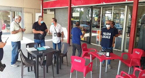 Covid-19, chiusi 5 esercizi commerciali per mancato rispetto delle prescrizioni