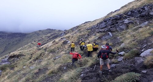 Operazioni di soccorso ieri dei militari del Soccorso Alpino della Guardia di Finanza sull’Etna Operazioni di soccorso ieri dei militari del Soccorso Alpino della Guardia di Finanza sull’Etna