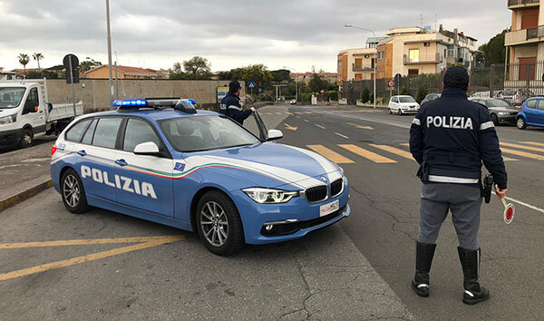 Passate a setaccio dalla Polizia Stradale autodemolizioni e rivendite di auto usate, denuncie penali e sanzioni amministrative