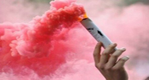 Ultras della curva nord denunciato dalla Digos per lancio di fumogeno al "Massimino" durante Catania - Monopoli del 3 Ottobre scorso Ultras della curva nord denunciato dalla Digos per lancio di fumogeno al "Massimino" durante Catania - Monopoli del 3 Ottobre scorso