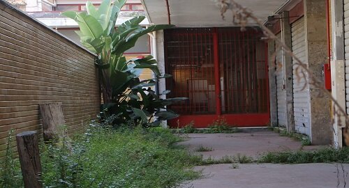 Mercato al chiuso di via Duca degli Abruzzi abbandonato, stamani la protesta per chiederne la riapertura