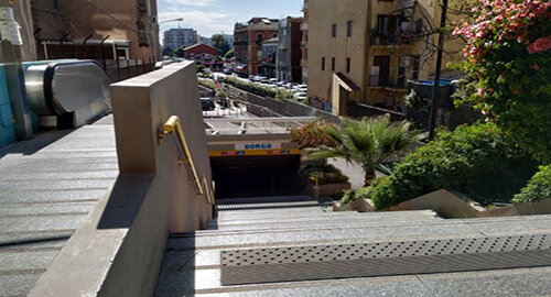 Rumori e vibrazioni per la metro alla Fermata "Borgo", danni ad abitazioni e negozi, i cittadini protestano, le richieste del Comitato Cittadino Vulcania