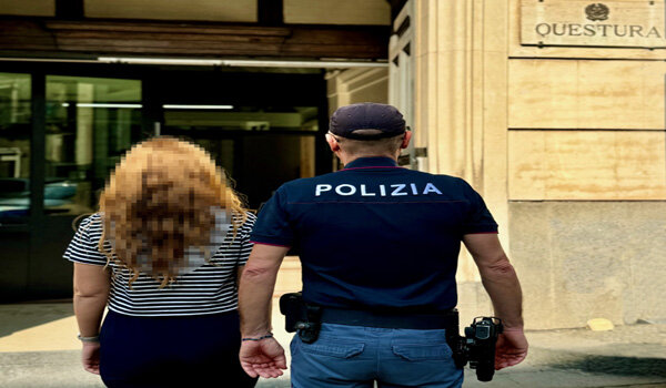 "Voglio vedere mia figlia se no vi finisce male", ventisettenne arrestato dalla Polizia di Stato, l’uomo minaccia gli agenti "Ammazzo pure voi" "Voglio vedere mia figlia se no vi finisce male", ventisettenne arrestato dalla Polizia di Stato, l’uomo minaccia gli agenti "Ammazzo pure voi"