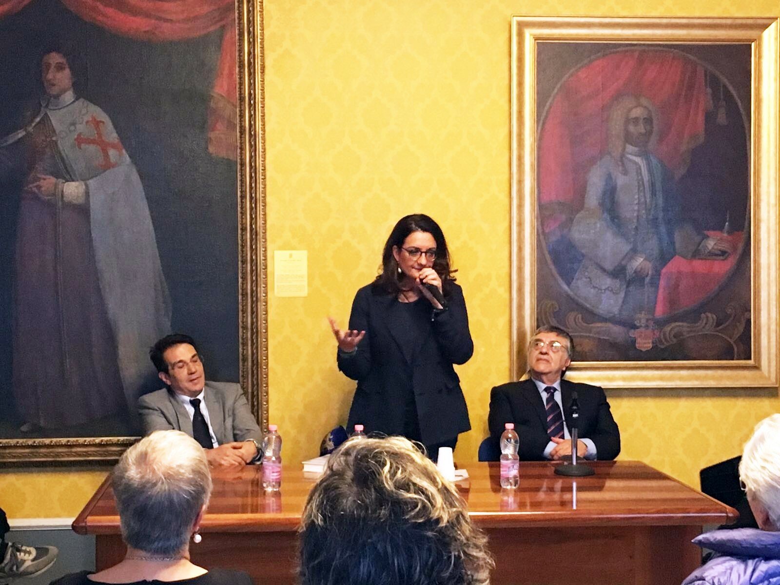 "L'amore a due passi" di Catena Fiorello quando, tra vicini di casa, nasce un sentimento senza et&agrave;