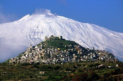 Il 28 ottobre pellegrinaggio ad Agira della comunità parrocchiale “Maria Ausiliatrice e San Domenico Savio” di Catania Il 28 ottobre pellegrinaggio ad Agira della comunità parrocchiale “Maria Ausiliatrice e San Domenico Savio” di Catania