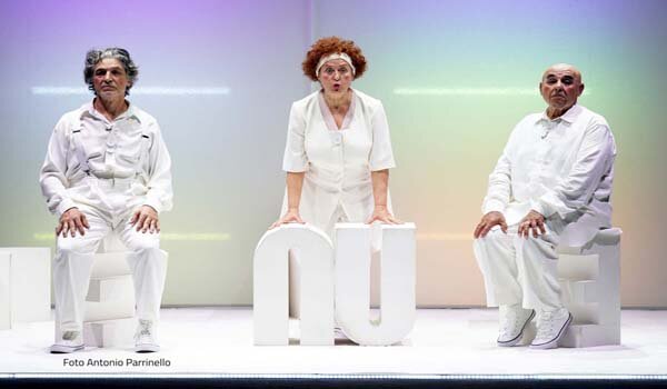 La leggerezza e l'universalit&agrave; della parola alla Sala Futura di Catania con "Esercizi di stile" di Raimondo Queneau