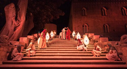 Con &ldquo;Caf&egrave; Comique&rdquo; ritorna in scena la Compagnia Godot di Ragusa ed il 22 luglio primo spettacolo della rassegna estiva "Palchi Diversi" al Castello di Donnafugata