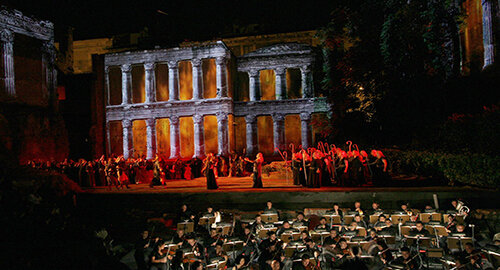 Sulle sacre pietre: la "Norma" al Teatro Antico di Taormina a cura di Domenick Giliberto, Catania 23 settembre-3 novembre