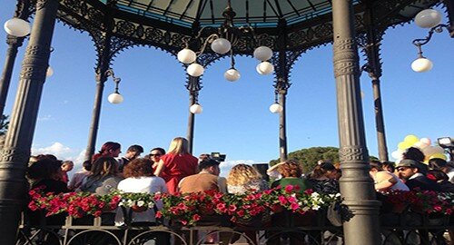Villa Bellini, ieri folla per PopUpMarket, concerto oggi per l&rsquo;inaugurazione del Chiostro della musica