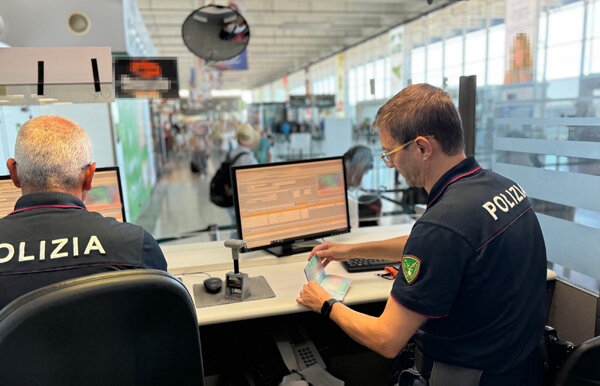 Tenta di partire con documenti contraffatti, giovane ventiduenne scoperta e arrestata dalla Polizia di Stato
