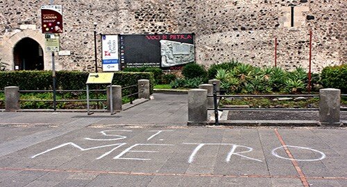 Lo "spezzatino" nel calcio, il concerto del Lydian Ensemble al Castello Ursino e la "querelle" tra il Catania e l'Amministrazione per un un modulo da firmare...