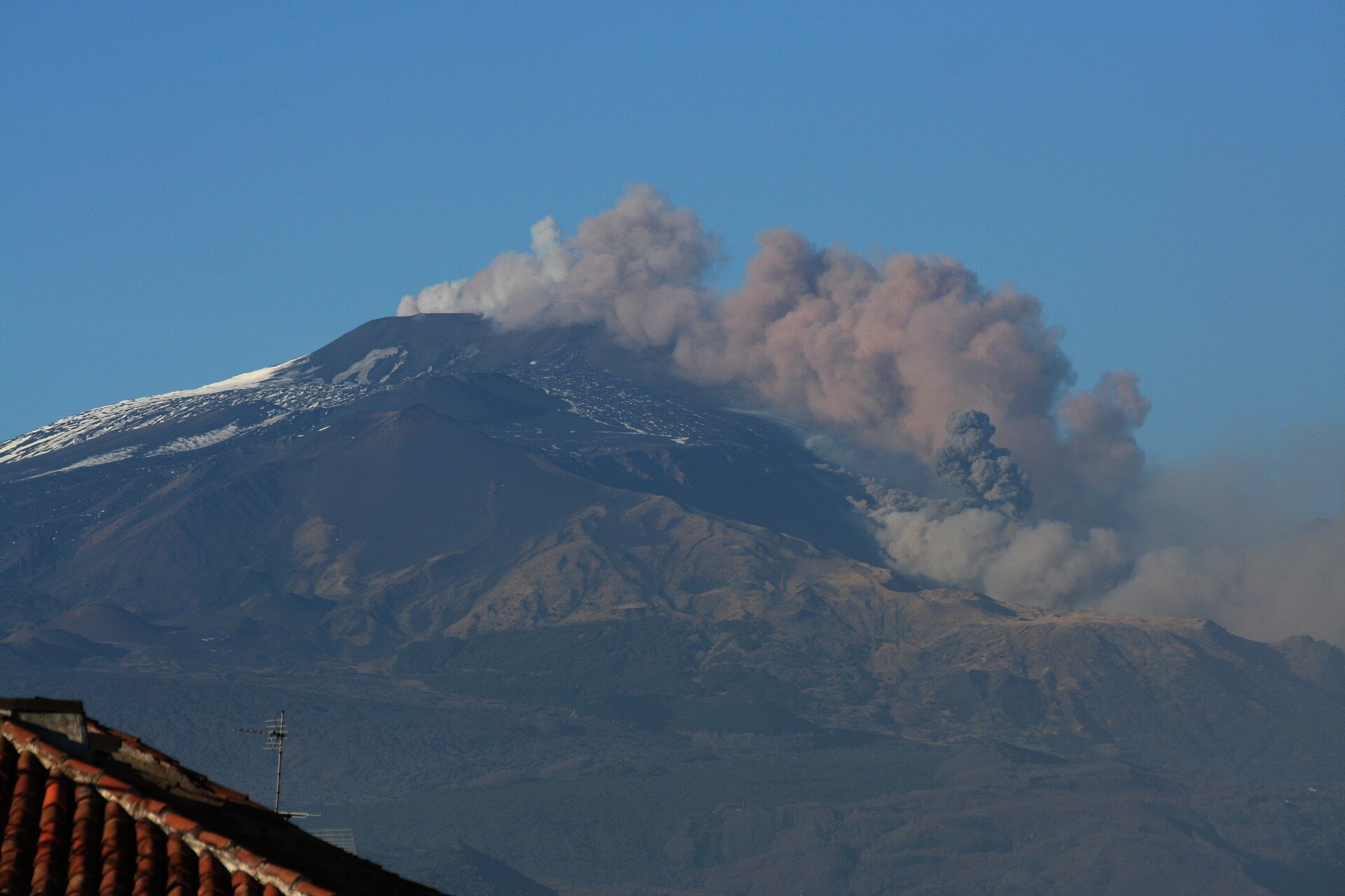 Eruzione Etna, ItaliaRimborso a supporto dei passeggeri aerei per rimborso spese
