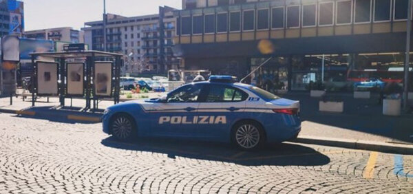 Trovato con crack e marijuana in tasca, pusher ventottenne arrestato dalla Polizia di Stato