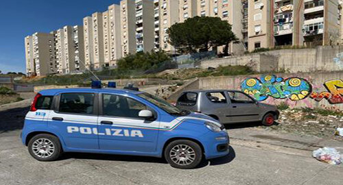 A Librino abbatte un muro con la ruspa e si appropria del terreno di un oratorio, arrestato dalla Polizia