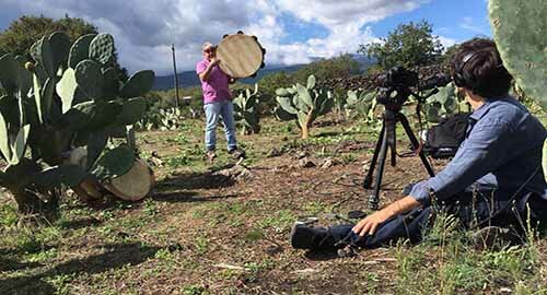 Sull&rsquo;Etna arriva l'artista Yuval Avital per girare alcuni video di un progetto creativo
