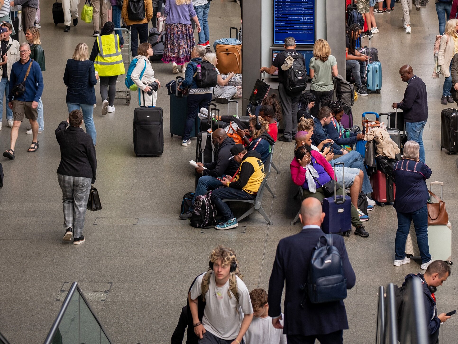 Trasporto aereo: 15 milioni di risarcimento a giugno