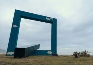monumento-per-un-poeta-morto-01-jpeg-300x210-912496355.jpg