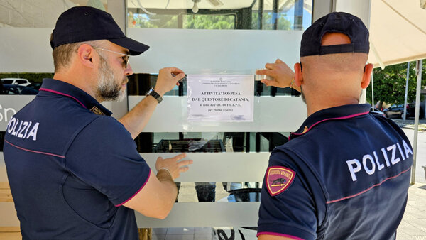 Chiosco, diventato ritrovo abituale di pregiudicati, chiuso dalla Polizia di Stato a Caltagirone per 7 giorni